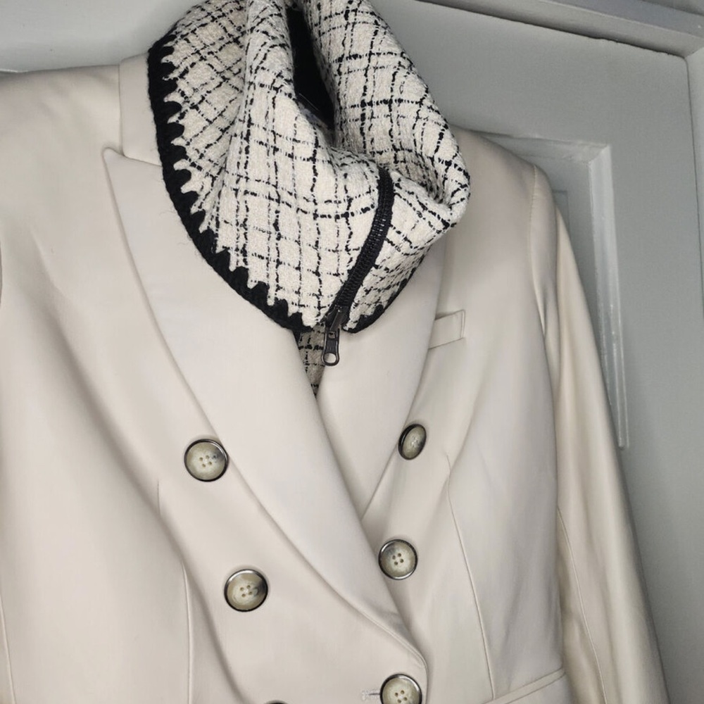Veronica Beard cream and black tweed dickey only